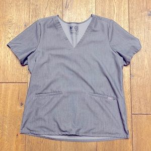 Figs Graphite Casma Three-Pocket Scrub Top